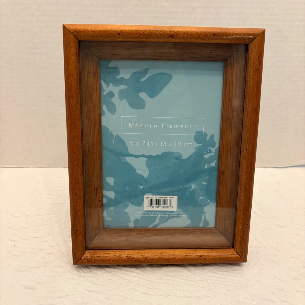 Modern Elements 5x7 Wood Picture Box Frame Pecan Finish Lakeshore Cottage